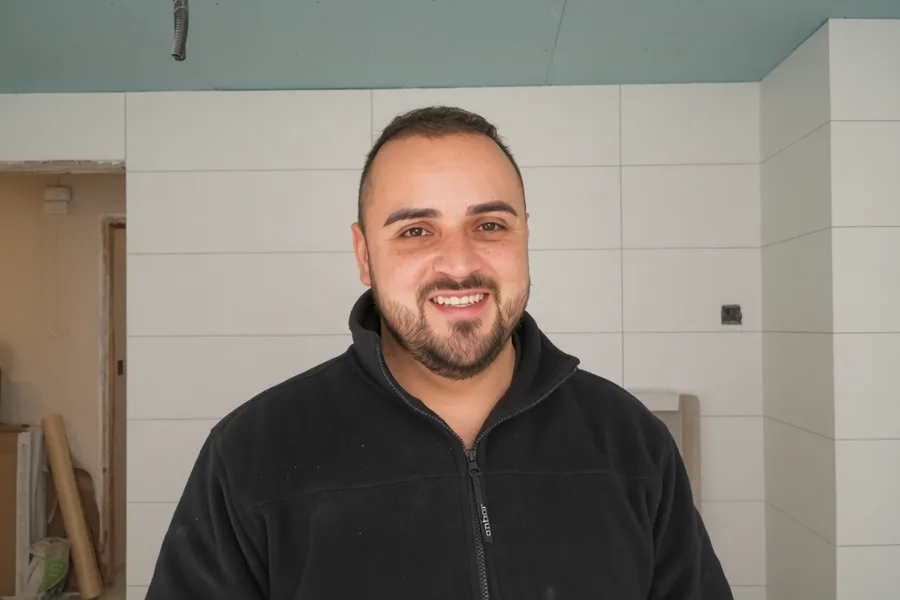 Brayan, Director de obra de Reformas AL Rescate